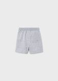 Short gris deportivo